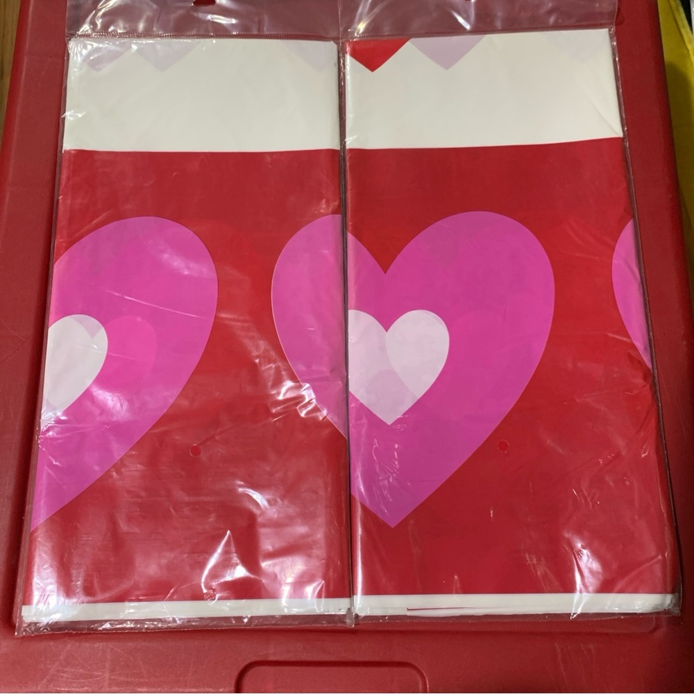 Valentines Theme Plastic Table Cover Heart Themed